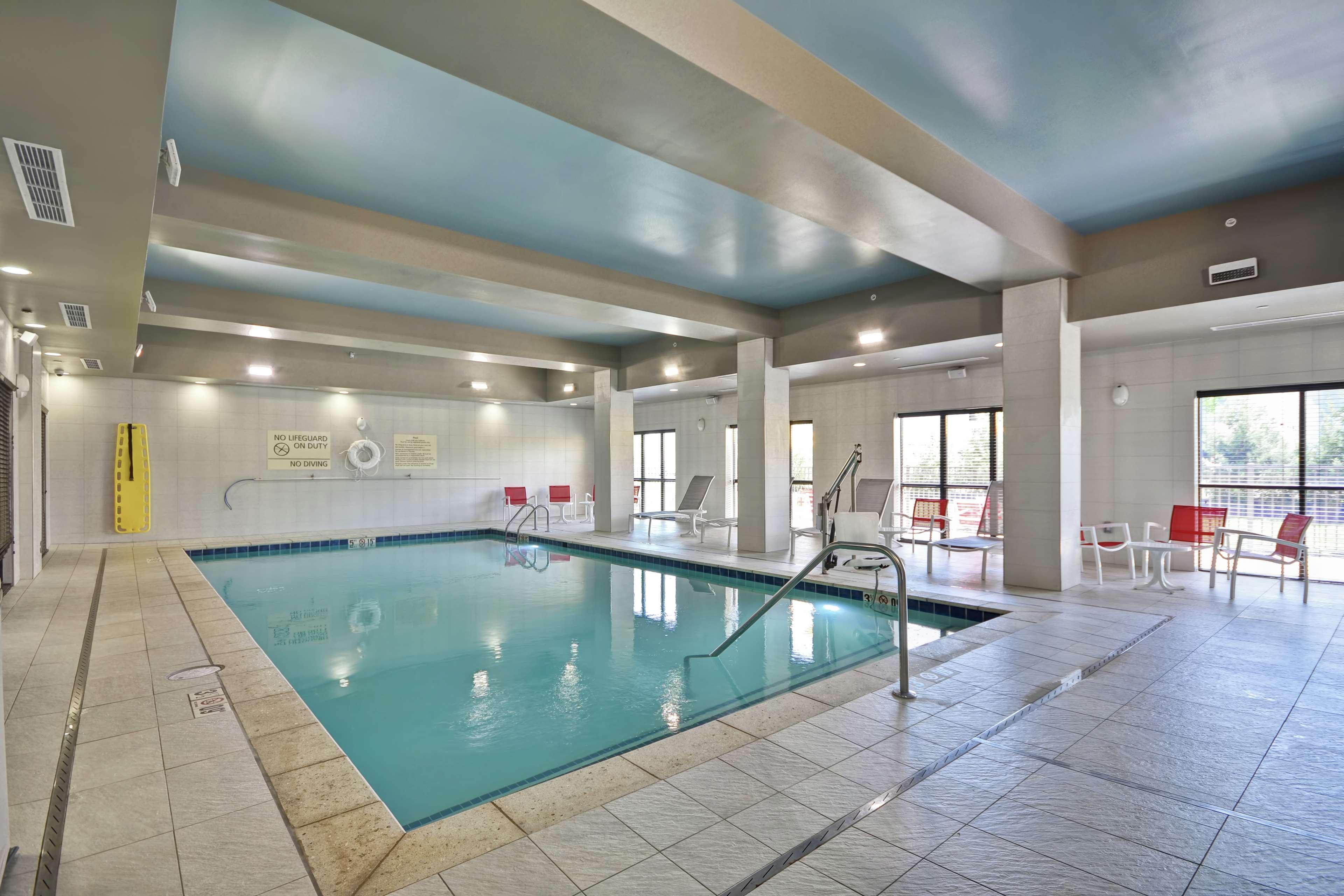 Hampton Inn Blue Ash/Cincinnati, Oh מראה חיצוני תמונה