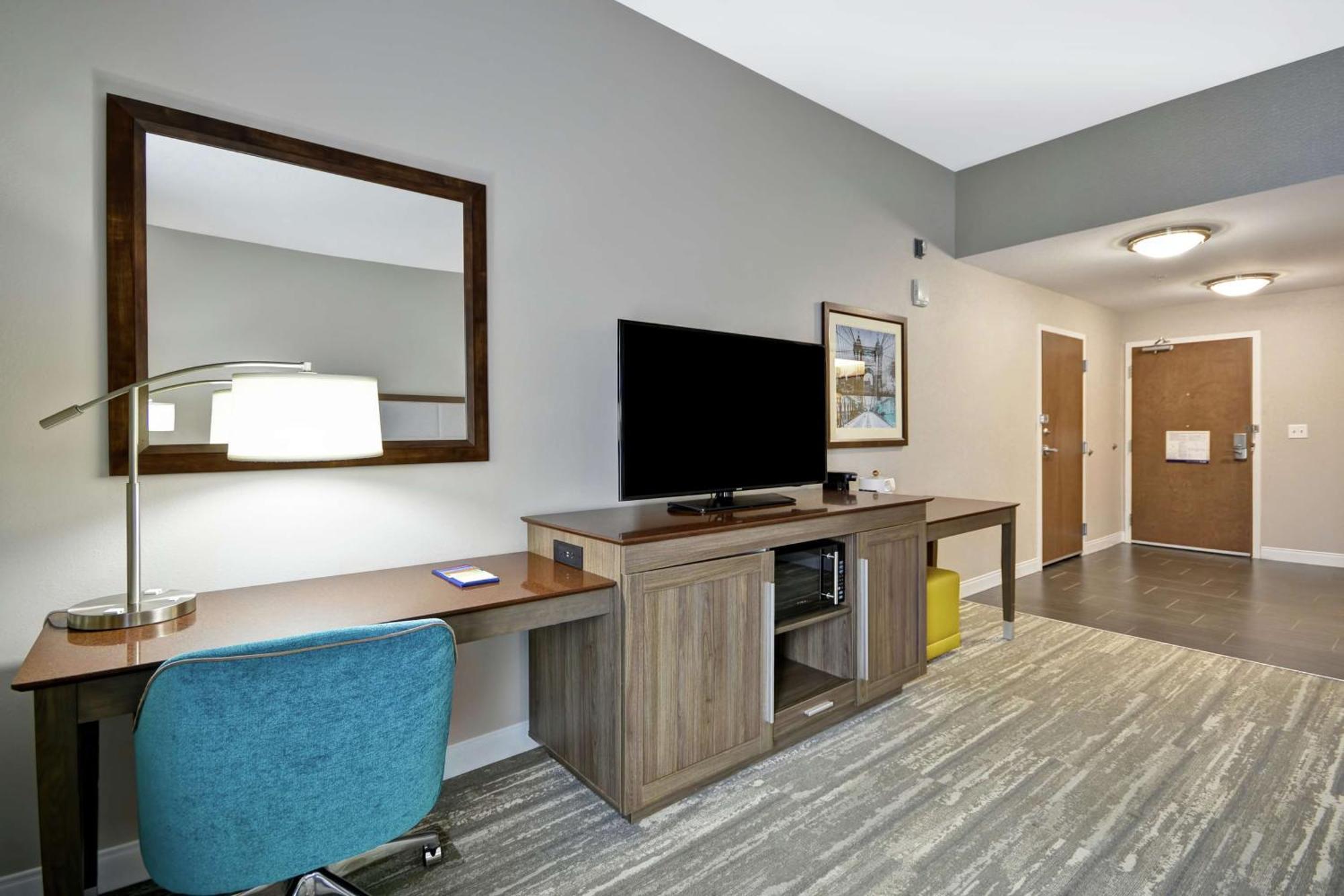 Hampton Inn Blue Ash/Cincinnati, Oh מראה חיצוני תמונה